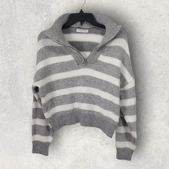 stradivarius Sweaters - Stradivarius Women's Knit Striped Sweater Size Medium - NWOT